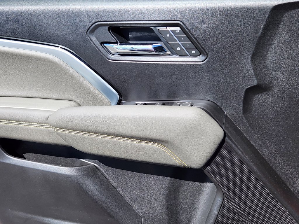 New 2026 Chevrolet Colorado ZR2 w/ Technology Package AWD/4WD image 7