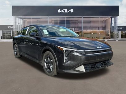 New 2025 Kia K4 LXS