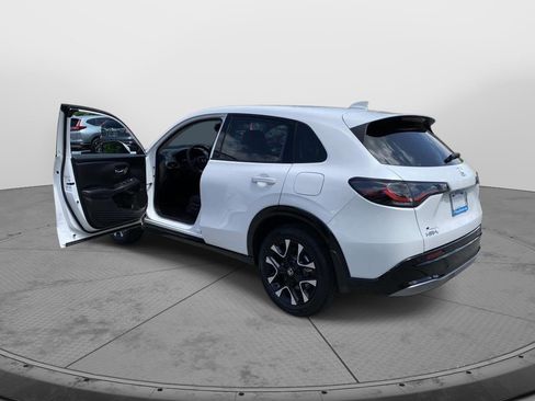 Certified 2026 Honda HR-V EX-L image 11