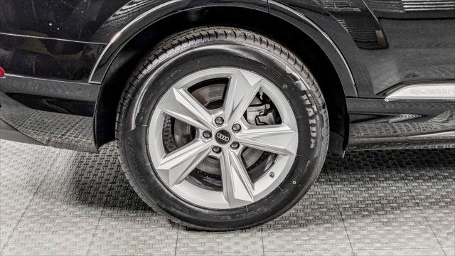 Used 2023 Audi Q7 2.0T Premium w/ Convenience Package AWD/4WD image 36