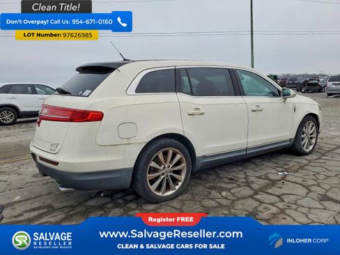 Used 2012 Lincoln MKT AWD image 4