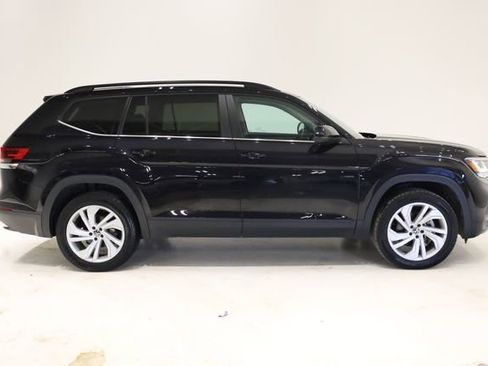 Used 2021 Volkswagen Atlas SE w/ Panoramic Sunroof Package image 3