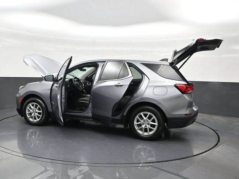 Used 2024 Chevrolet Equinox LT FWD image 34