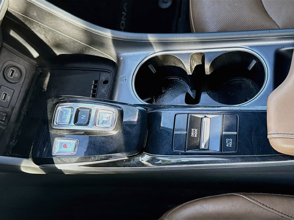 Used 2020 Hyundai Sonata SEL w/ Premium Package FWD image 17