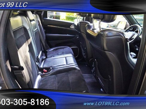 Used 2015 Jeep Grand Cherokee SRT w/ Luxury Group II AWD/4WD image 16