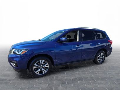 Used 2017 Nissan Pathfinder SV