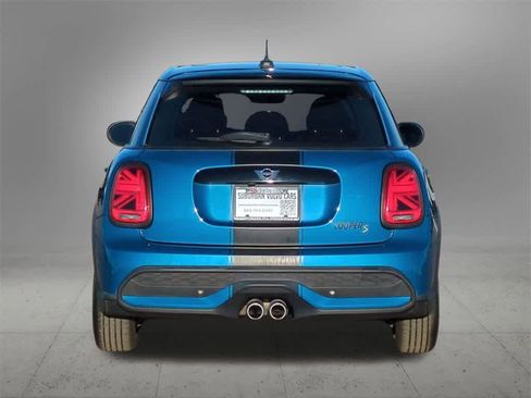 Used 2022 MINI Cooper S w/ Driver Assistance Package image 5