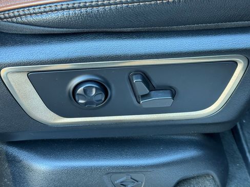 Used 2022 RAM 1500 Limited w/ Off-Road Group image 11