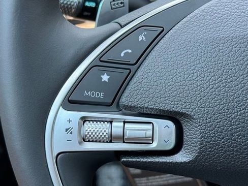 Used 2024 Genesis G80 image 24