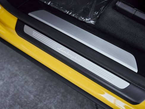 Used 2024 Lamborghini Urus Performante image 45