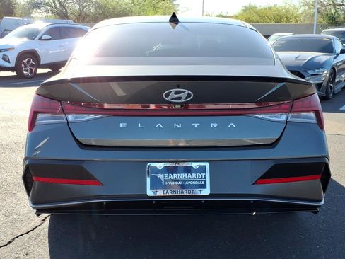 New 2026 Hyundai Elantra SEL Sport FWD image 4