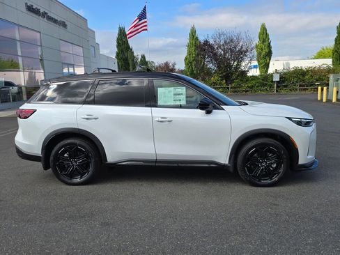 New 2026 INFINITI QX60 Sport w/ Dark Cargo Package image 8