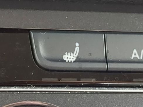 Certified 2024 Volkswagen Tiguan S image 23