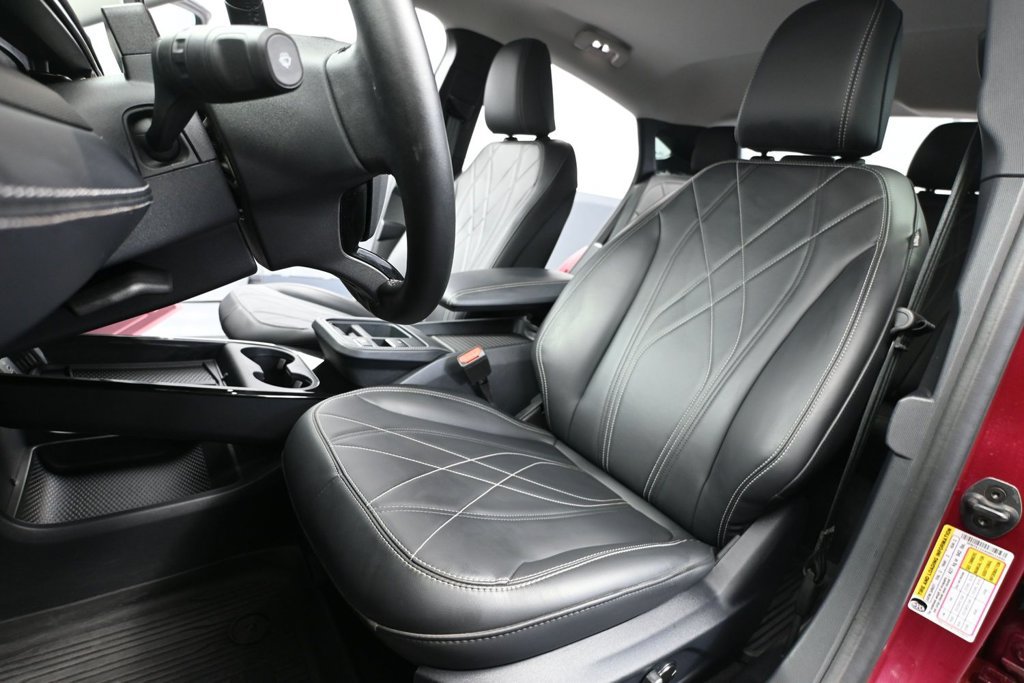 Used 2025 Ford Mustang Mach-E Select w/ Interior Protection Package AWD/4WD image 18