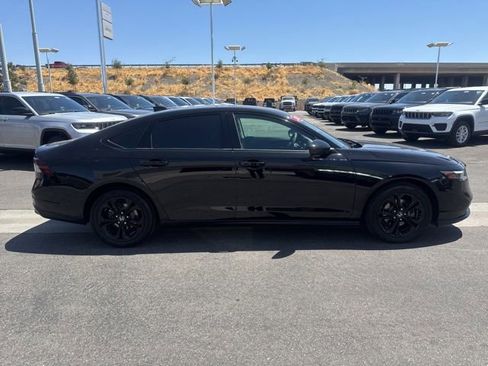 Used 2025 Honda Accord SE image 6