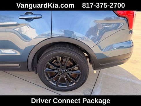 Used 2019 Ford Explorer XLT w/ Equipment Group 202A image 9