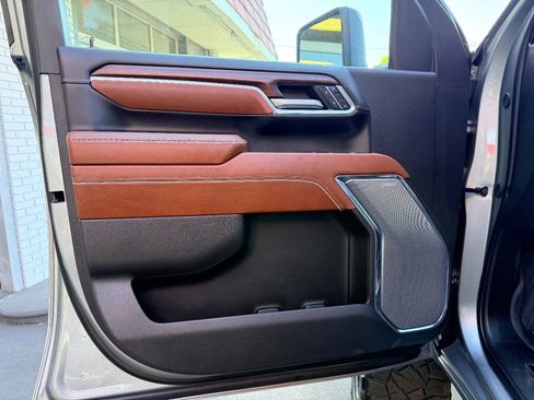 Used 2024 GMC Sierra 3500 Denali Ultimate image 20