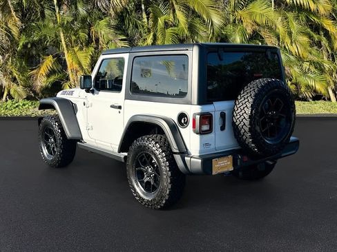 Used 2025 Jeep Wrangler Sport AWD/4WD image 8