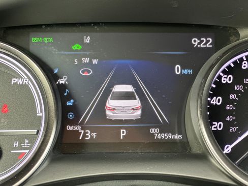 Used 2021 Toyota Camry XSE image 26