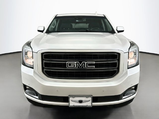 Used 2020 GMC Yukon SLT w/ Graphite Performance Edition RWD image 2
