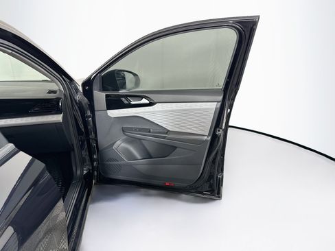 Used 2024 Volkswagen Taos S FWD image 30