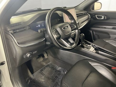 Used 2022 Jeep Compass High Altitude AWD/4WD image 9