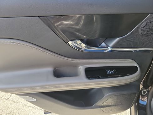 Certified 2023 Lincoln Corsair FWD image 7