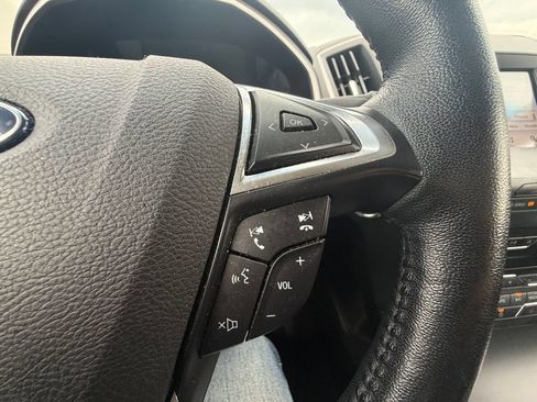 Used 2019 Ford Edge SEL w/ Equipment Group 201A AWD/4WD image 16