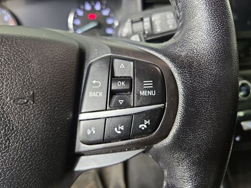 Used 2020 Ford Explorer XLT w/ Comfort Package RWD image 23