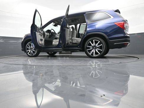 Certified 2022 Honda Pilot Touring image 52
