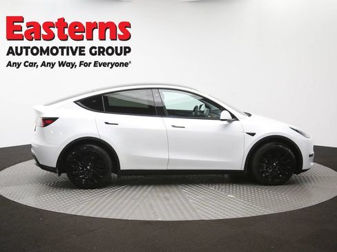 Used 2021 Tesla Model Y Long Range AWD/4WD image 39