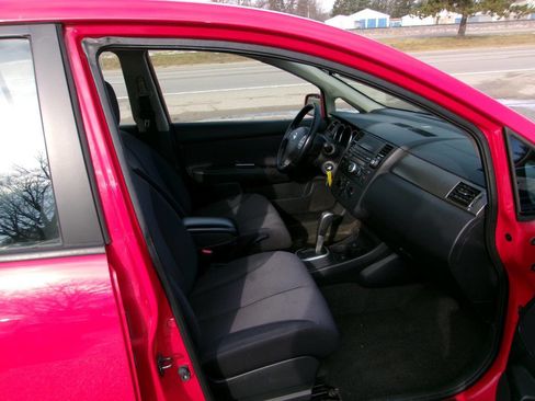 Used 2009 Nissan Versa 1.8 S w/ Convenience Pkg image 8