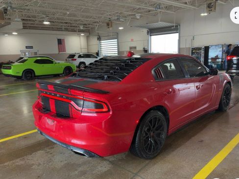 Used 2016 Dodge Charger R/T RWD image 7