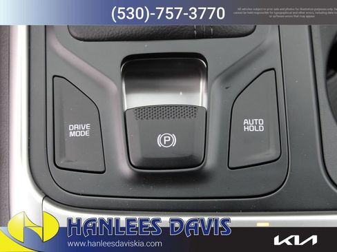 New 2026 Kia Carnival LX image 20