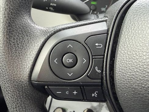 Used 2025 Toyota Corolla Hybrid Sedan image 35