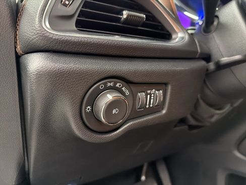 New 2026 Chrysler Pacifica Pinnacle w/ Trailer Tow Group image 21