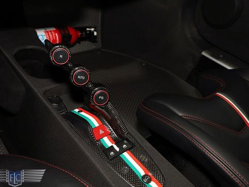 Used 2014 Ferrari 458 Speciale image 30