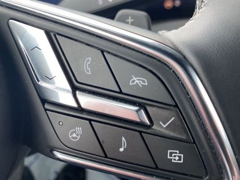 Used 2025 Buick Enclave Sport Touring AWD/4WD image 24