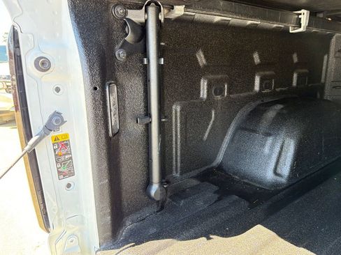 Used 2022 GMC Sierra 1500 AT4 w/ AT4 Preferred Package image 38