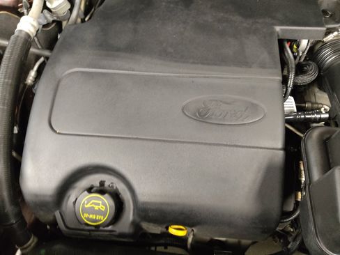 Used 2016 Ford Explorer XLT FWD image 30