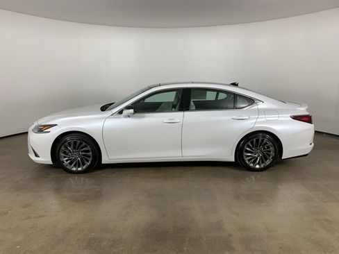 Used 2025 Lexus ES 350 Ultra Luxury w/ Accessory Package (Z2) image 16