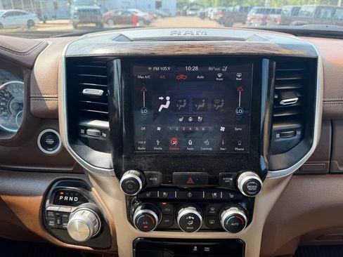 Used 2019 RAM 1500 Laramie AWD/4WD image 20