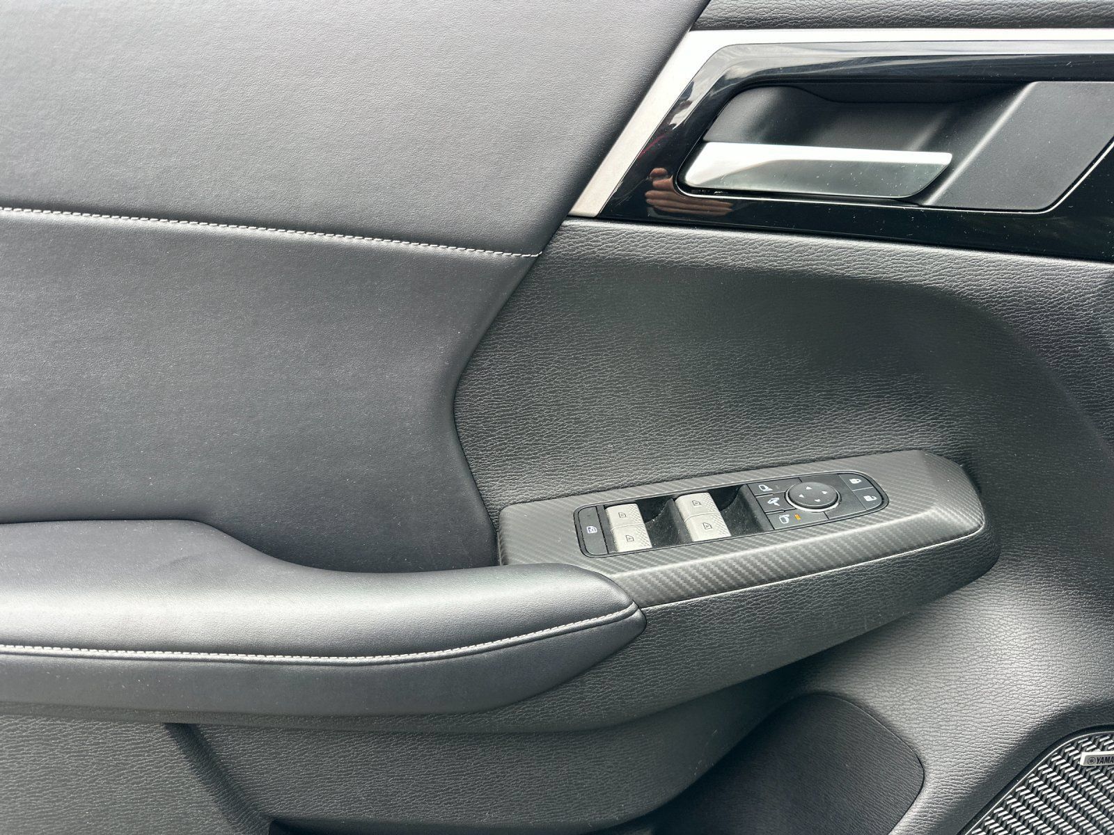 Used 2025 Mitsubishi Outlander SE FWD image 10