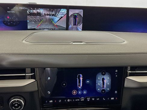 New 2025 Lincoln Navigator L Reserve image 17