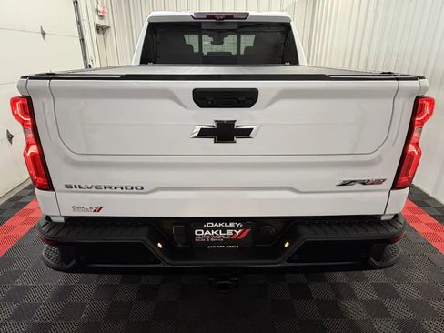 Used 2023 Chevrolet Silverado 1500 ZR2 w/ Technology Package image 3