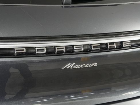 New 2026 Porsche Macan image 13