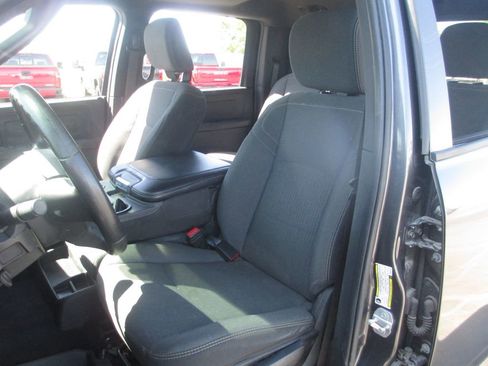 Used 2024 RAM 3500 Tradesman w/ Chrome Appearance Group AWD/4WD image 20