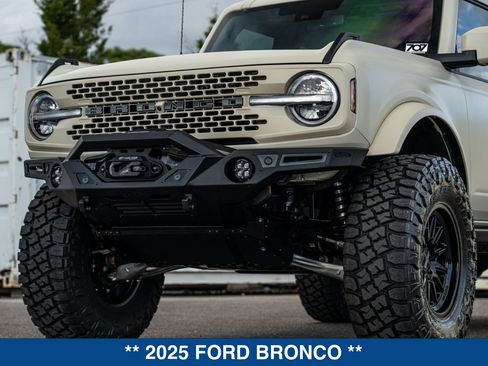 New 2025 Ford Bronco Badlands AWD/4WD image 12