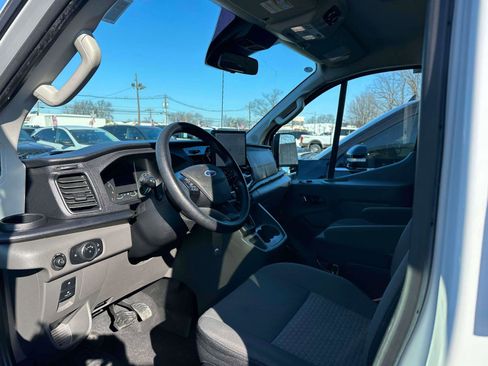 Used 2024 Ford Transit 350 XLT image 14
