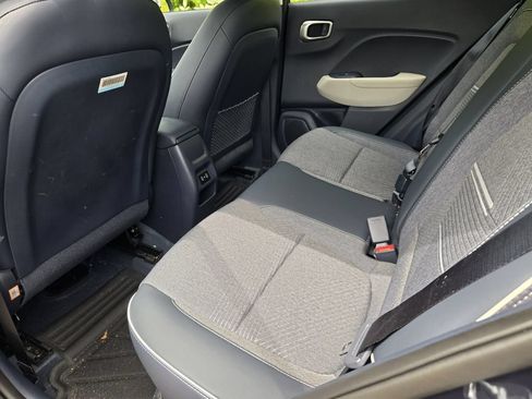 Used 2026 Hyundai Venue SEL FWD image 9